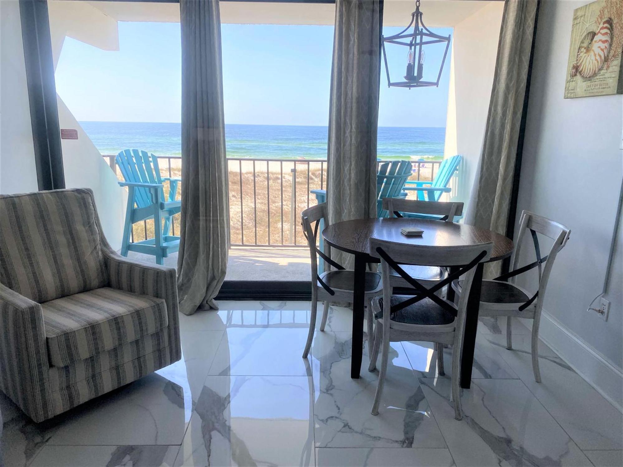 Island Winds East 202 By Albvr - Beautifully Renovated Beachfront Condo & Steps Away From Hangout & More! Gulf Shores Eksteriør billede
