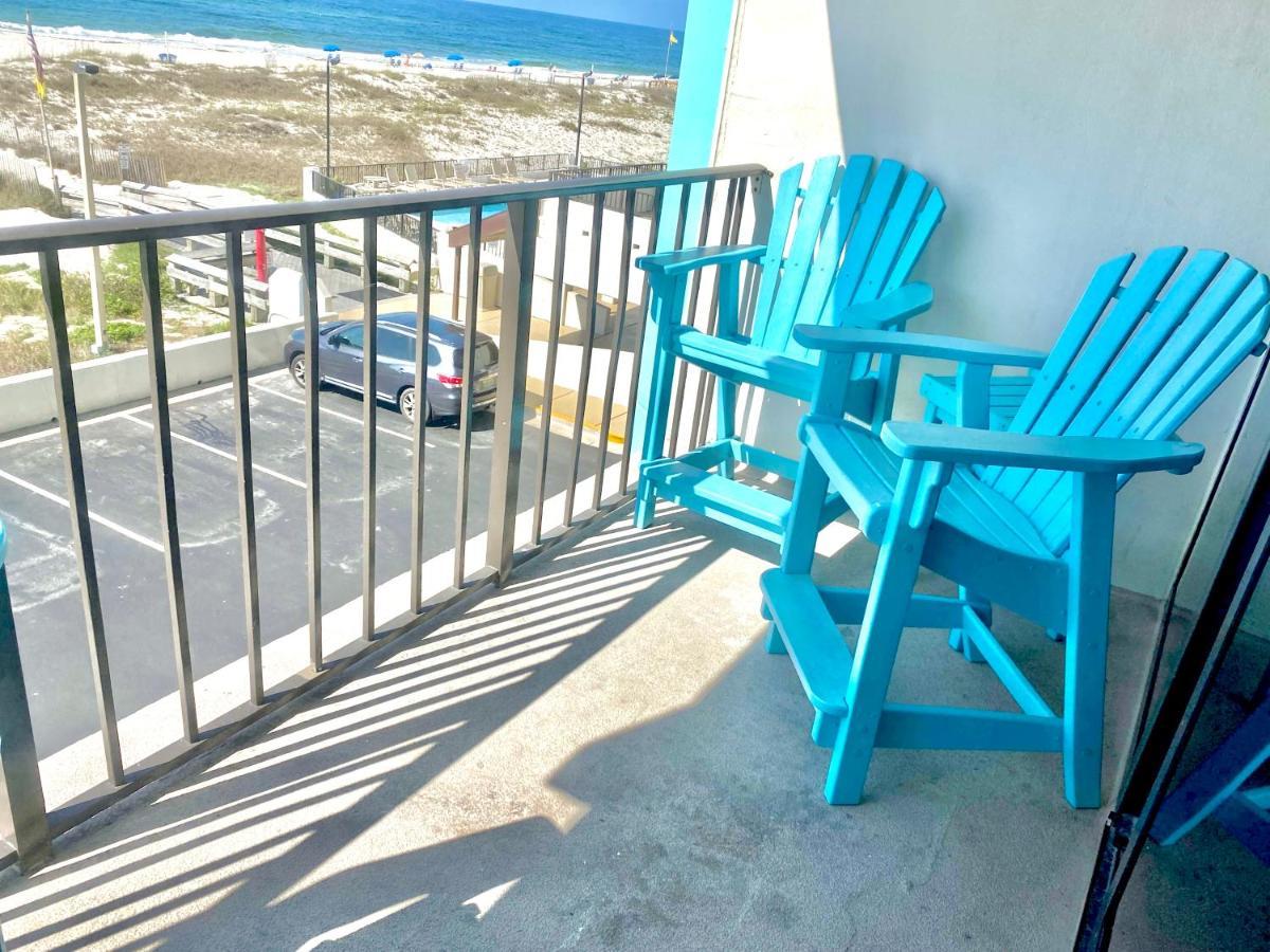 Island Winds East 202 By Albvr - Beautifully Renovated Beachfront Condo & Steps Away From Hangout & More! Gulf Shores Eksteriør billede