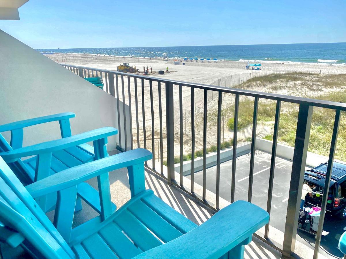 Island Winds East 202 By Albvr - Beautifully Renovated Beachfront Condo & Steps Away From Hangout & More! Gulf Shores Eksteriør billede
